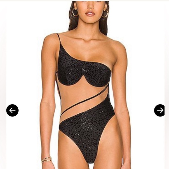God Save Queens Gigi One Piece in
Black swimsuit size xs - Picture 3 of 5